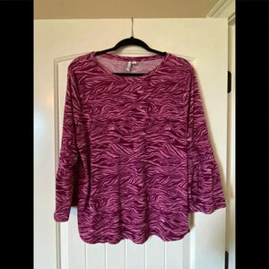 Elle- Fun pink zebra print top! Mobwife.